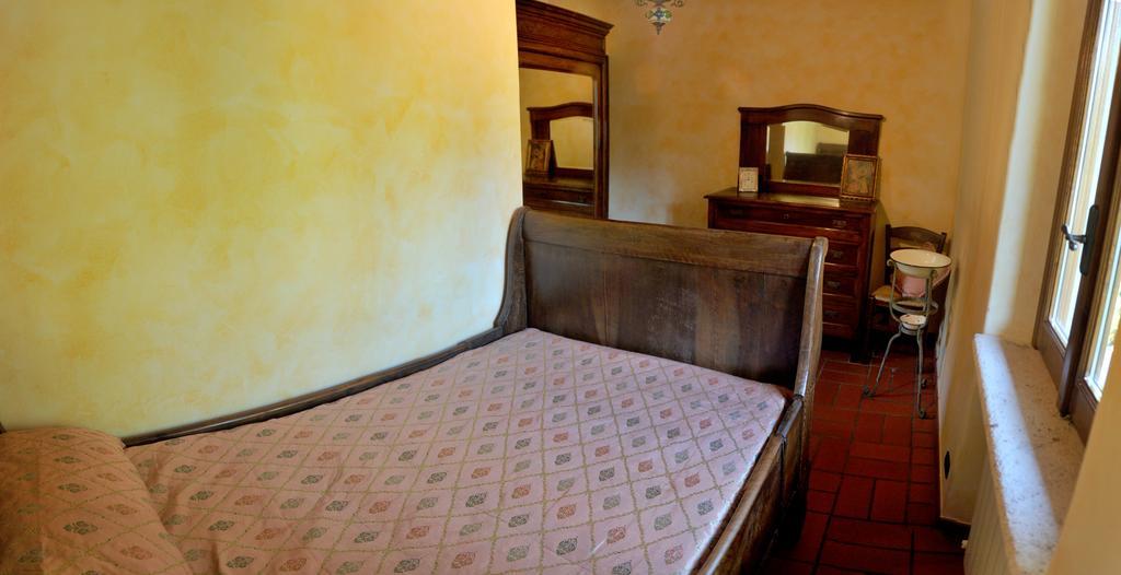 Vila L'Antica Mola Castel Madama Pokoj fotografie
